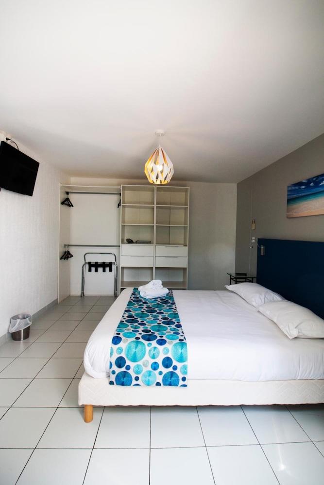 Hotel Bel Azur Six-Fours-les-Plages Exterior foto